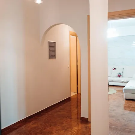 Luxury Prada * Παλαιοκαστρίτσα